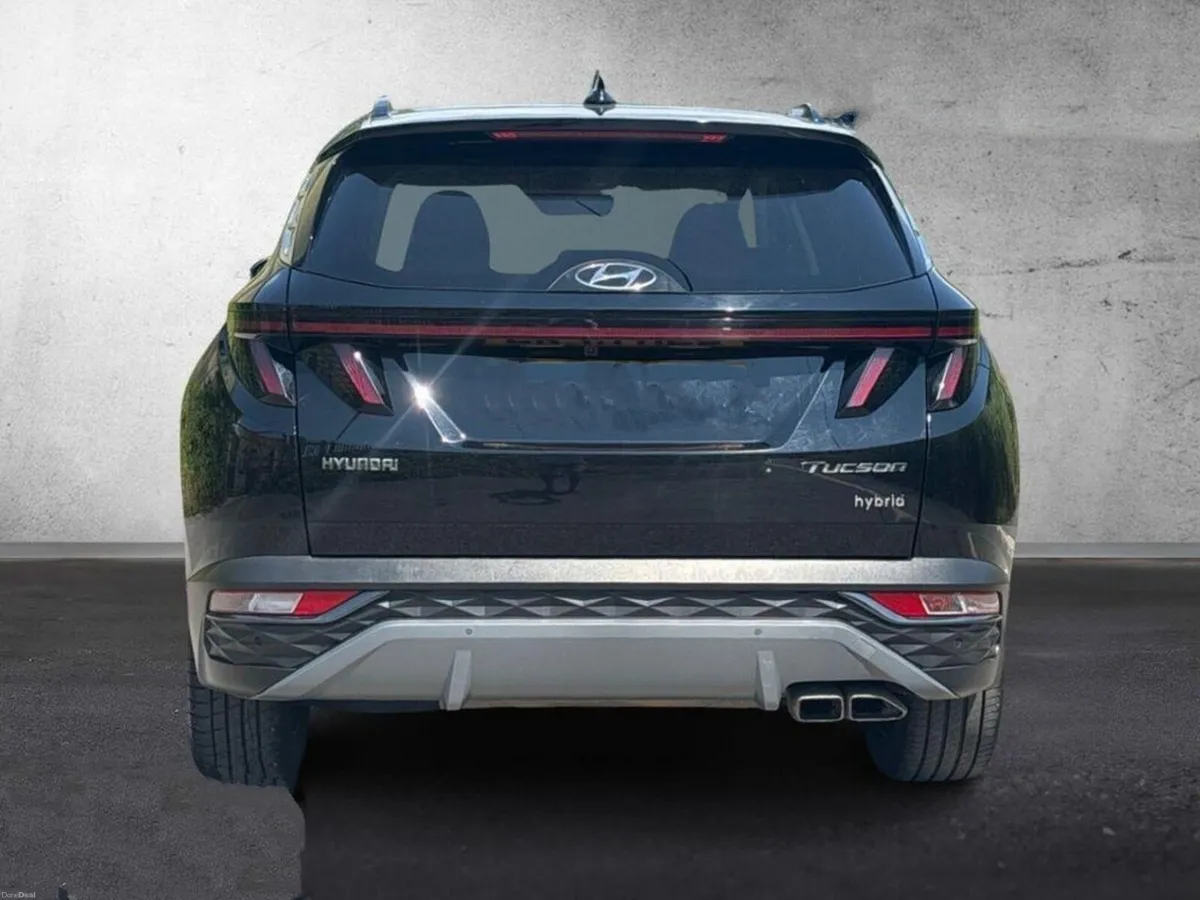 211 Hyundai Tucson Auto Hybrid Low km - Image 2