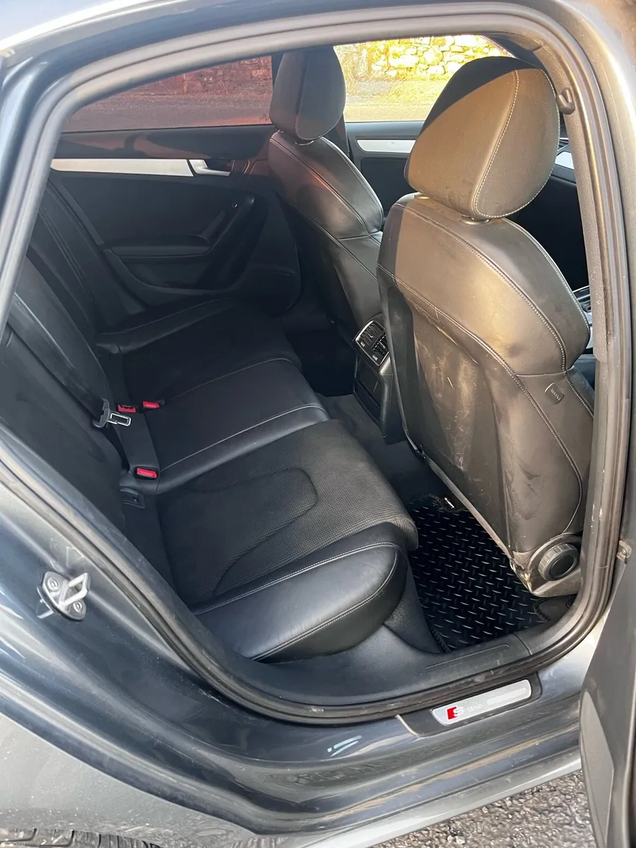 Audi A4 S-line Automatic - Image 5