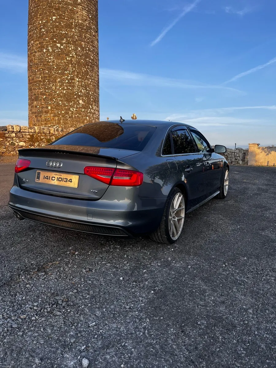 Audi A4 S-line Automatic - Image 4