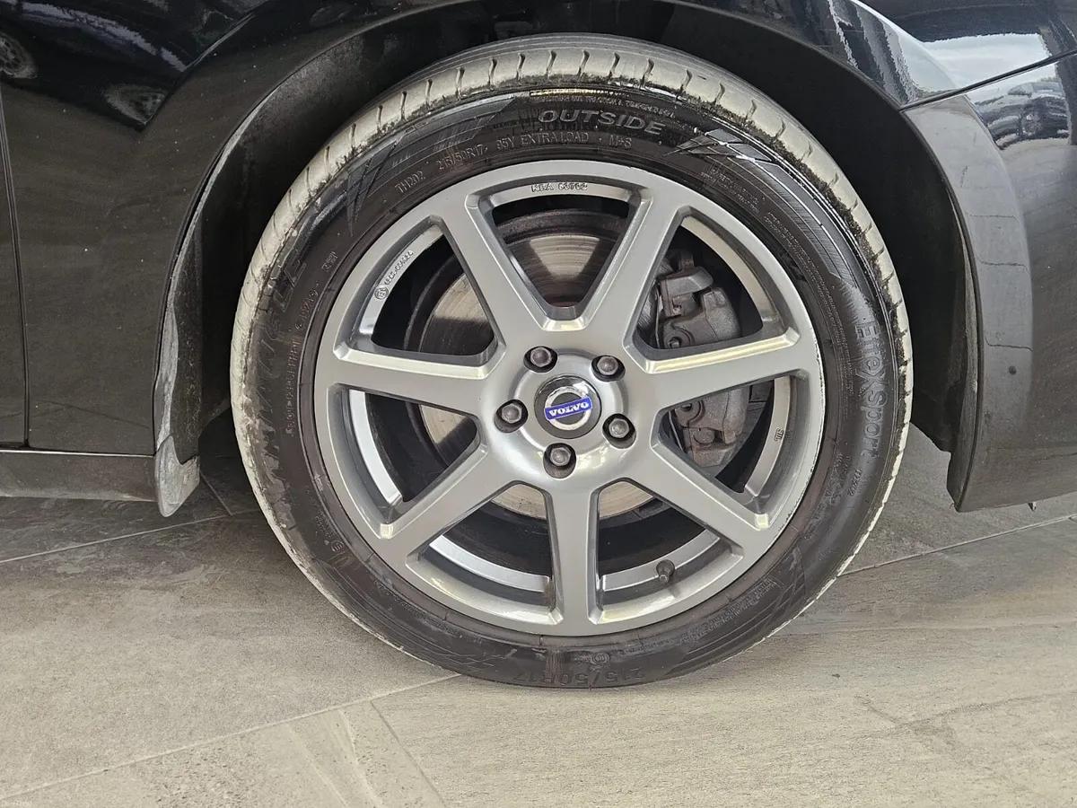 19 VOLVO S60 SE CLASSIC - Image 6
