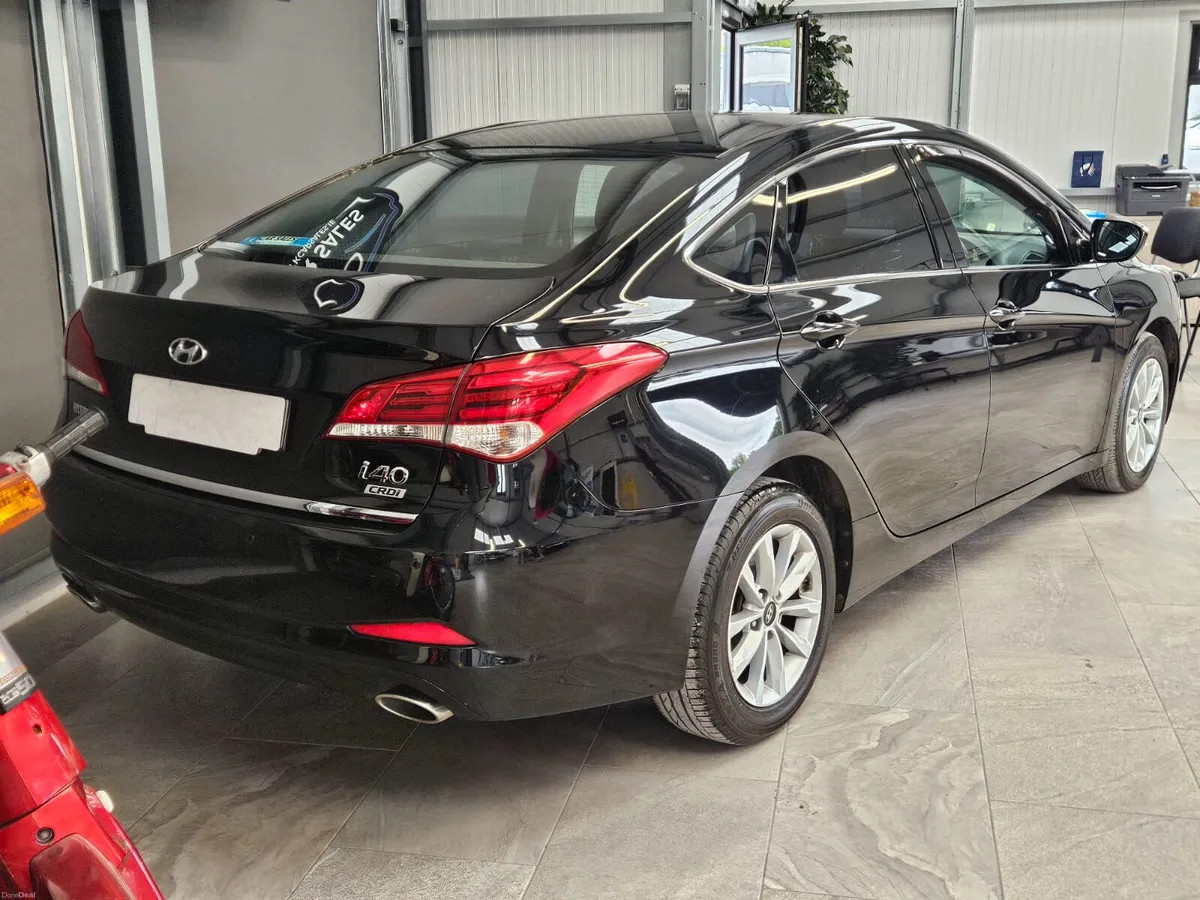 17 HYUNDAI I40 1.7 CRDI S BL/DR - Image 2