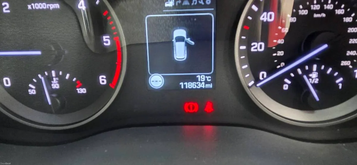 Hyundai Tucson with warranty - Image 6