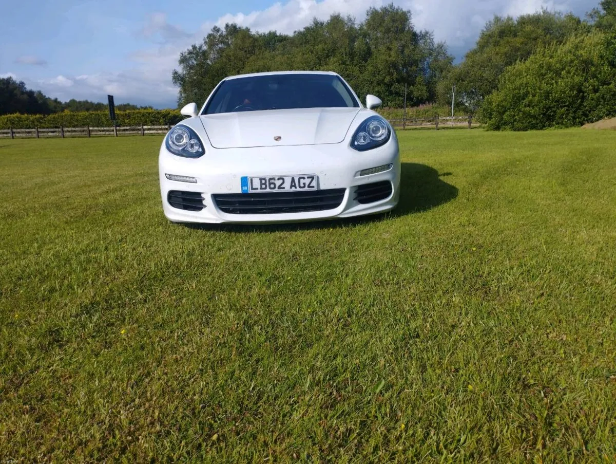 Porsche Panamera Platinum Facelift 3.0d V6 Sunroof - Image 3