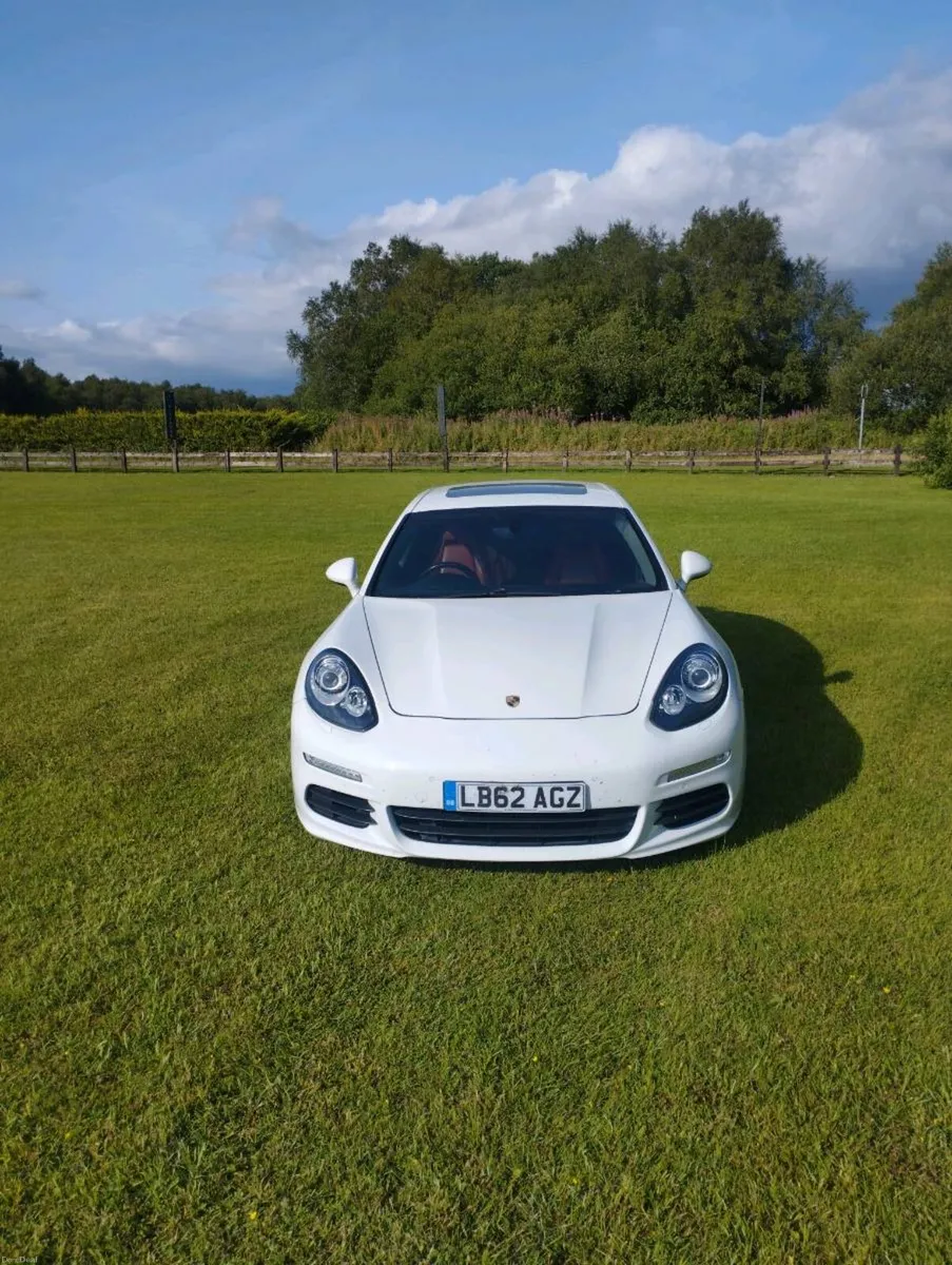 Porsche Panamera Platinum Facelift 3.0d V6 Sunroof - Image 4