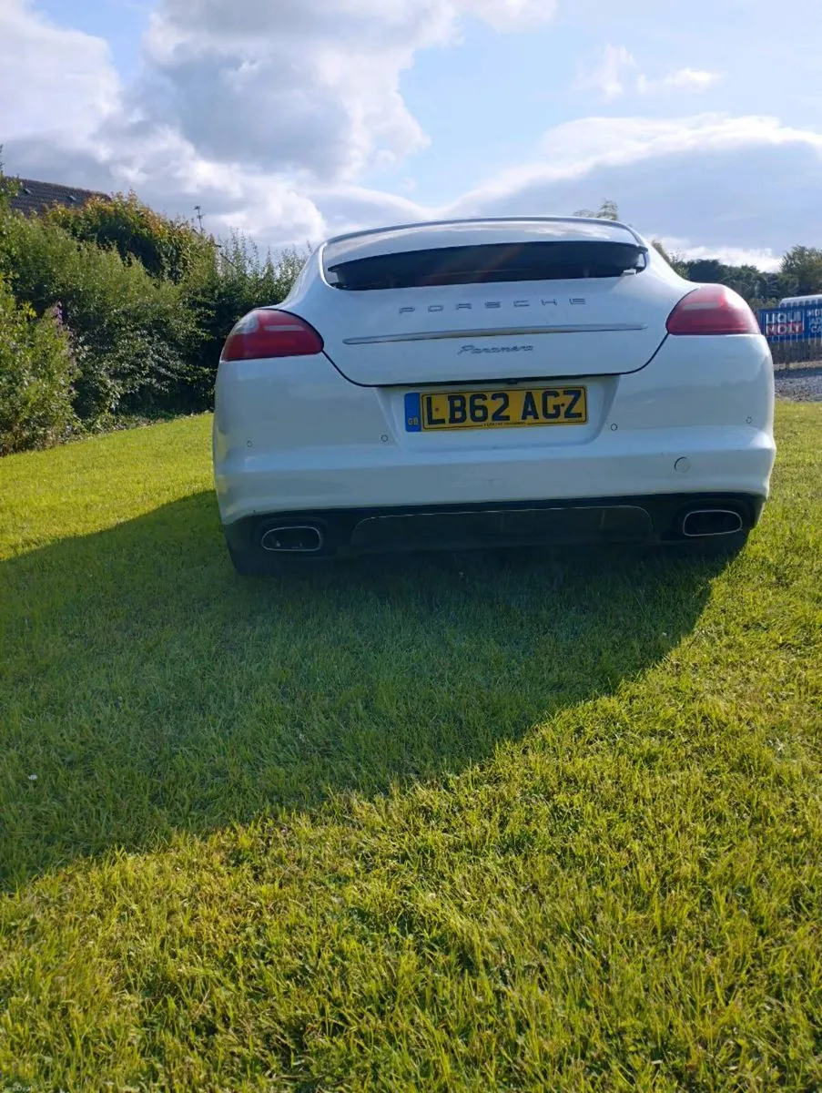 Porsche Panamera Platinum Facelift 3.0d V6 Sunroof - Image 6