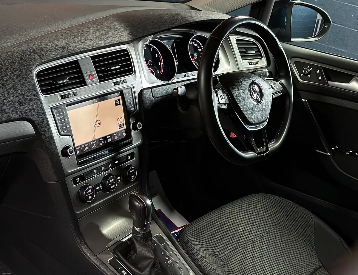 2015 Volkswagen Golf 1.2TSi Auto DSG - LOW KMS - Image 4
