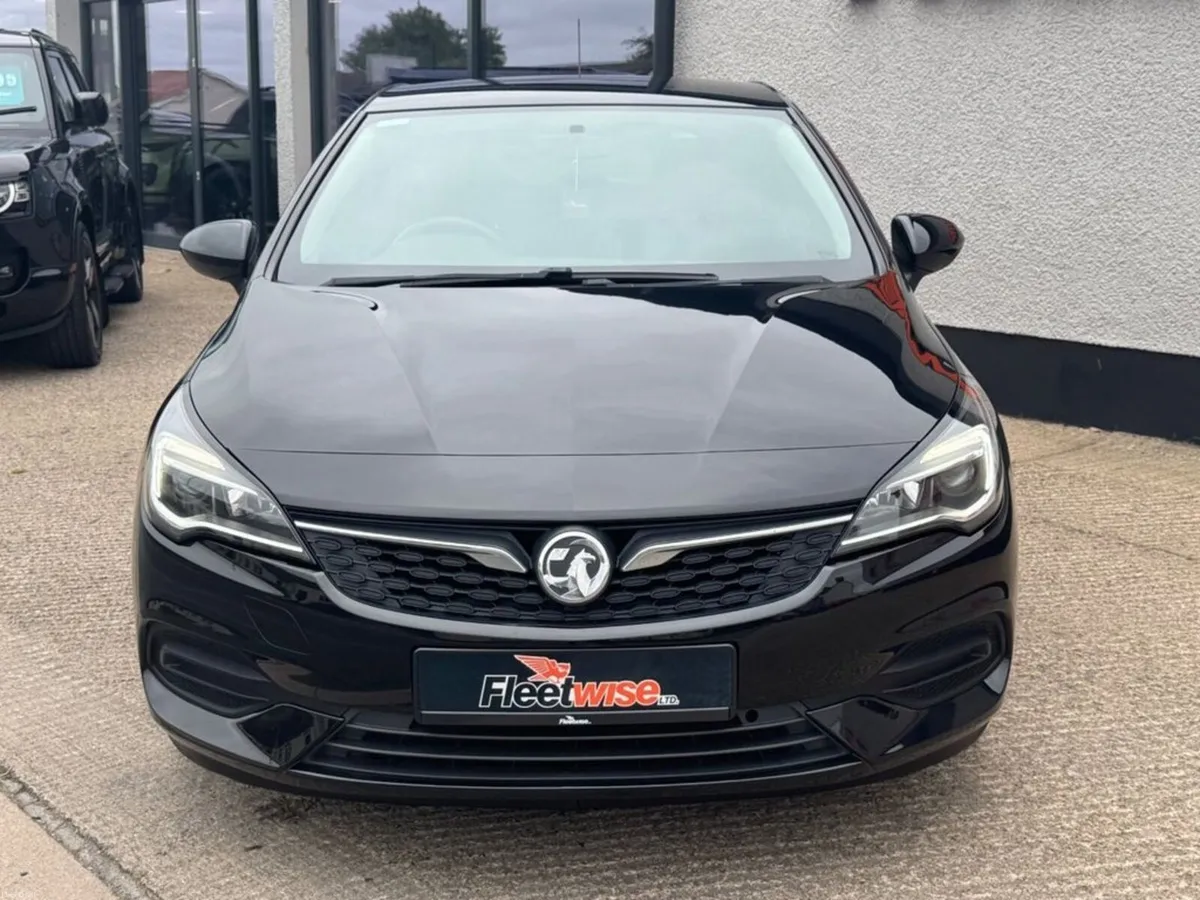 1.5 Turbo D Business Edition Nav Hatchback 5dr Die - Image 2