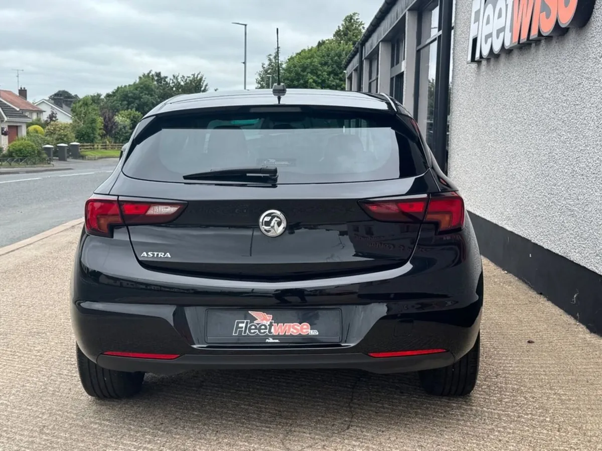 1.5 Turbo D Business Edition Nav Hatchback 5dr Die - Image 5
