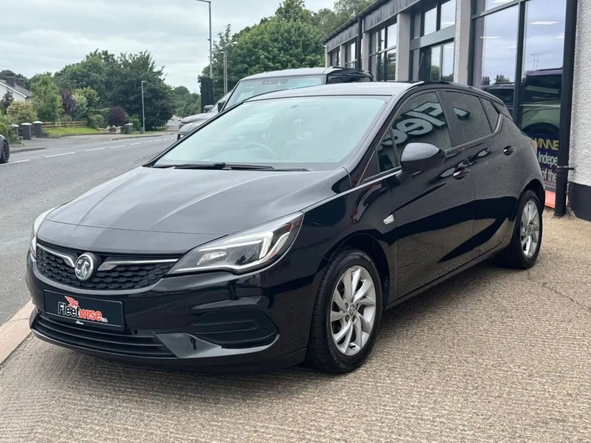 1.5 Turbo D Business Edition Nav Hatchback 5dr Die - Image 3