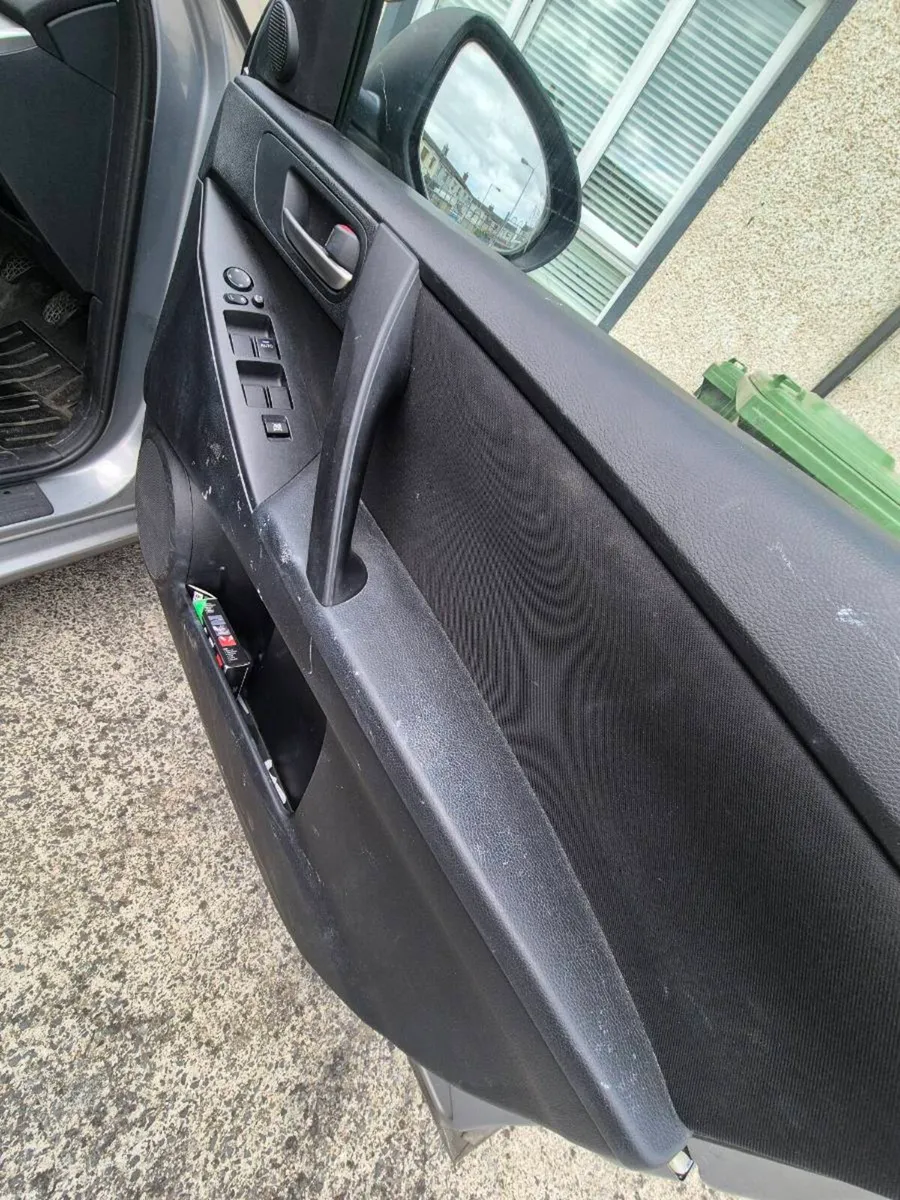 Mazda 3 - Image 6