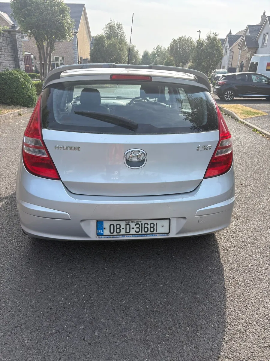 Hyndai i30 petrol - Image 5