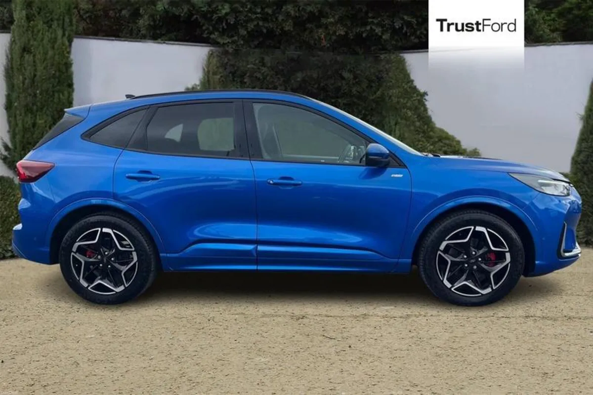 Ford Kuga ST-Line X - Image 3