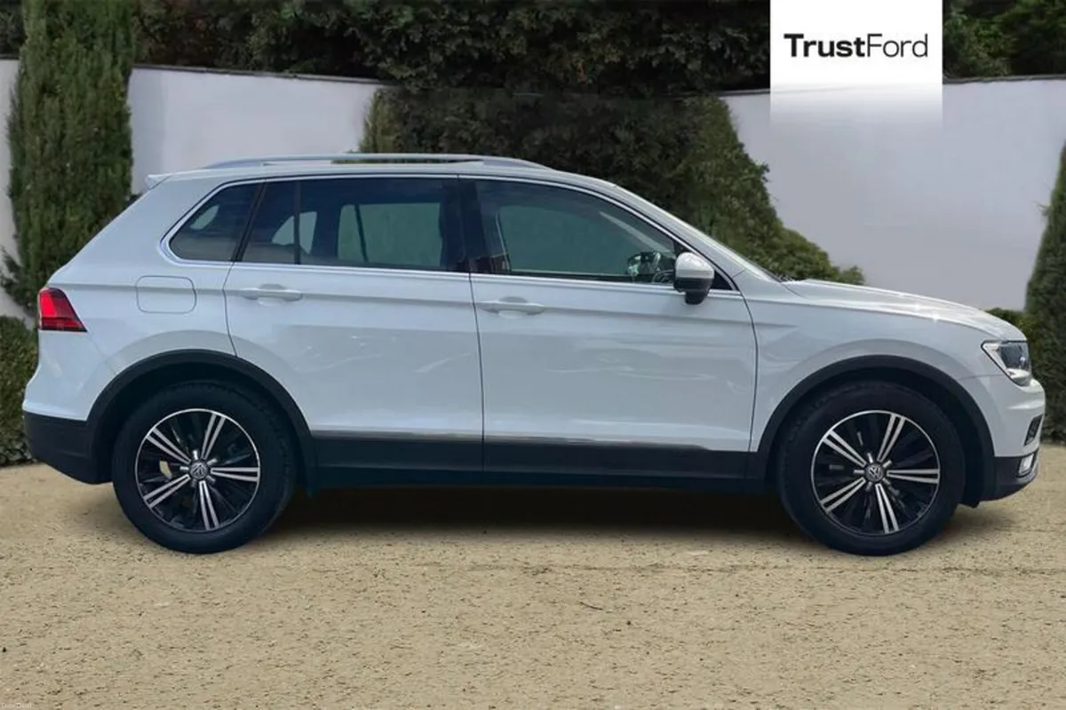 Volkswagen Tiguan SE Nav - Image 3