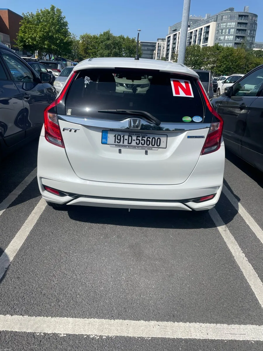 Honda fit Automatic ,petrol hybrid 2019 - Image 3