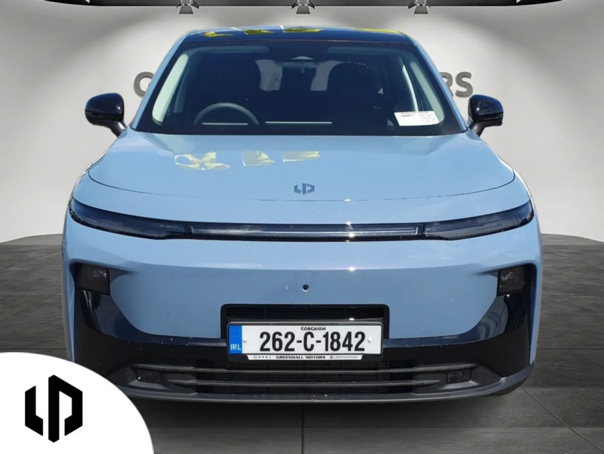 Leapmotor B10 DESIGN HYBRID RANGE 900km - Image 2