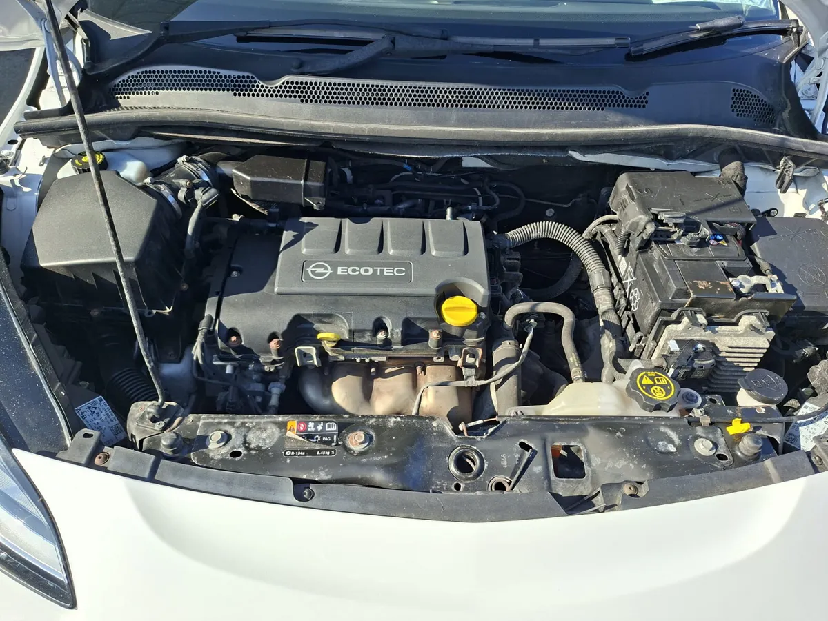 Opel Corsa 2017 SRI 1.4 Petror Top Spec Long Nct - Image 4