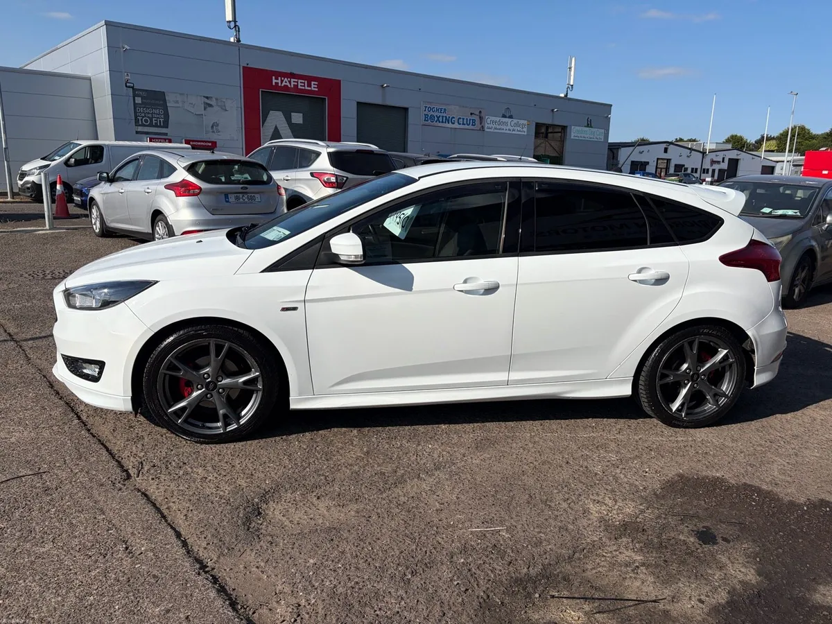 Ford focus - Image 2