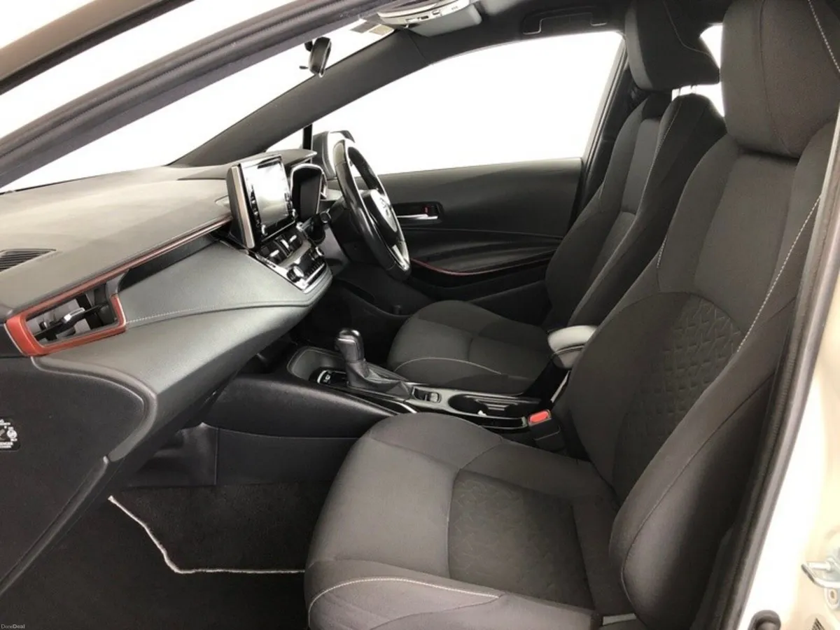 Toyota Corolla COROLLA HYBRID L/SPORT HB - Image 6