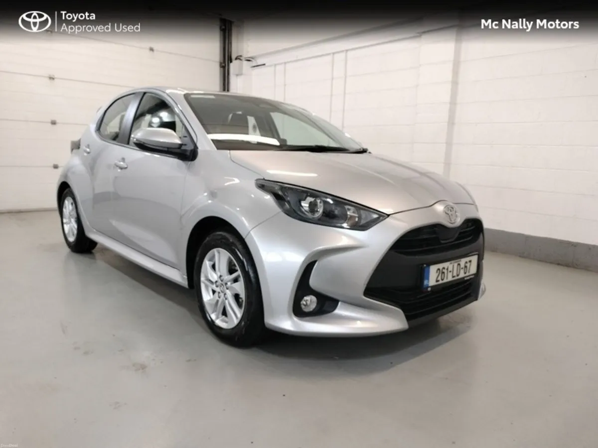 Toyota Yaris HYBRID Luna ex demo LOW KMS - Image 1