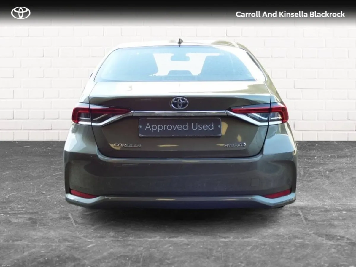 Toyota Corolla Hybrid Luna Saloon - Image 4