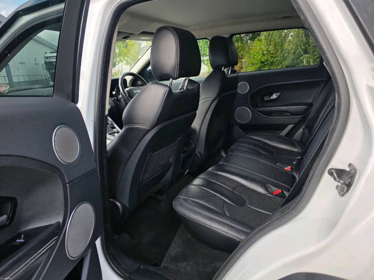 11 RANGE ROVER EVOQUE AUTO SD4 - Image 6