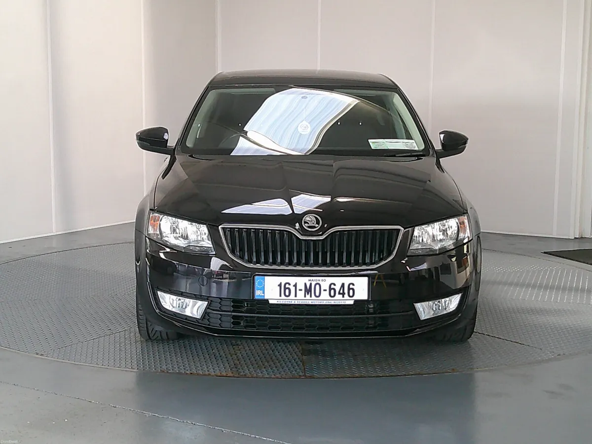 Skoda Octavia 2016 - Image 2
