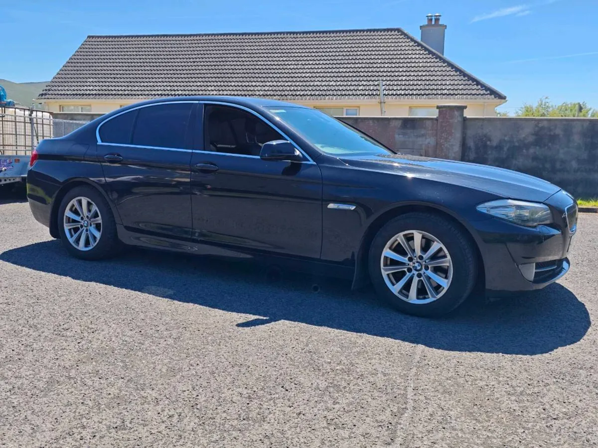 BMW 5 Series 2012 - Image 5
