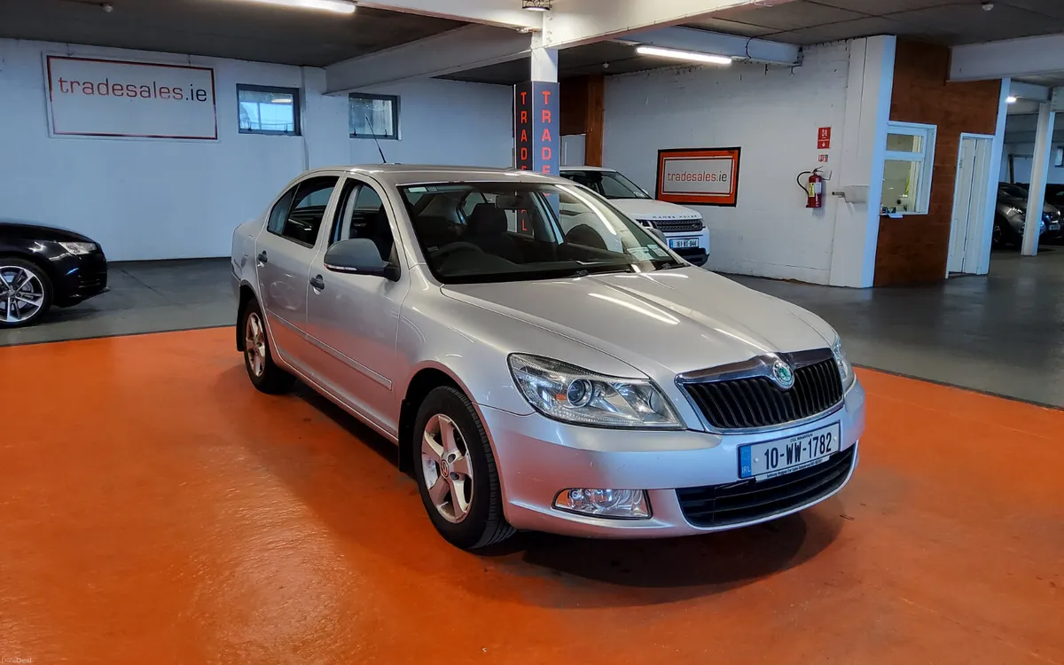 Skoda Octavia 2010 - Image 1