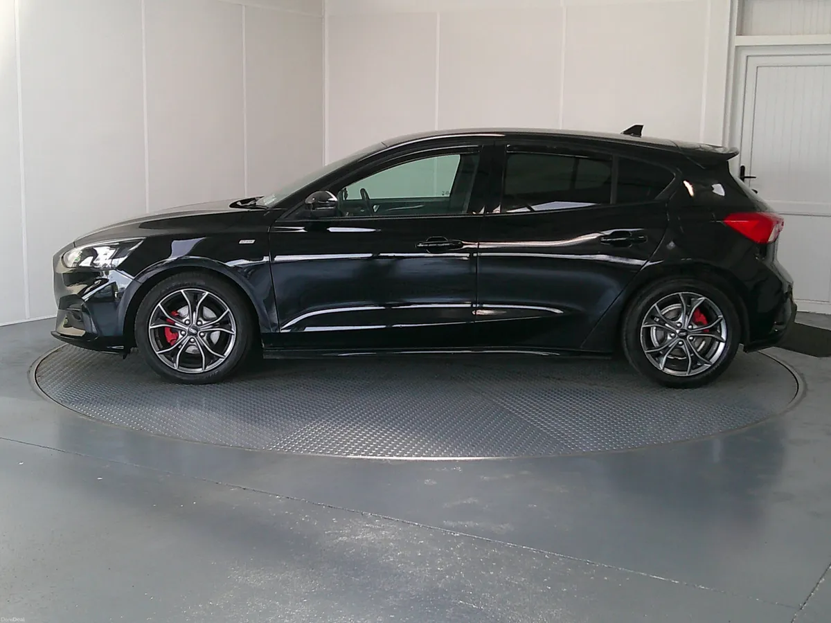 Ford Focus 2020 - Image 4