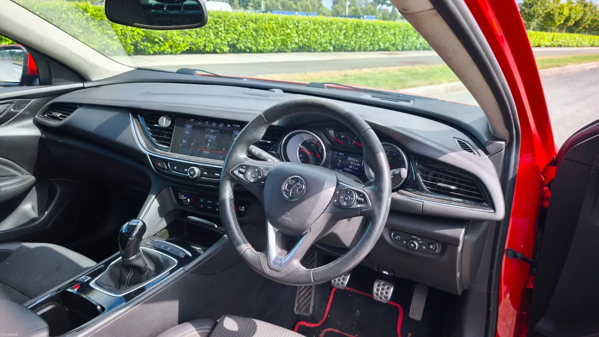 2018 Vauxhall Insignia 1.6 TD Ecotec SRi Nav - Image 5