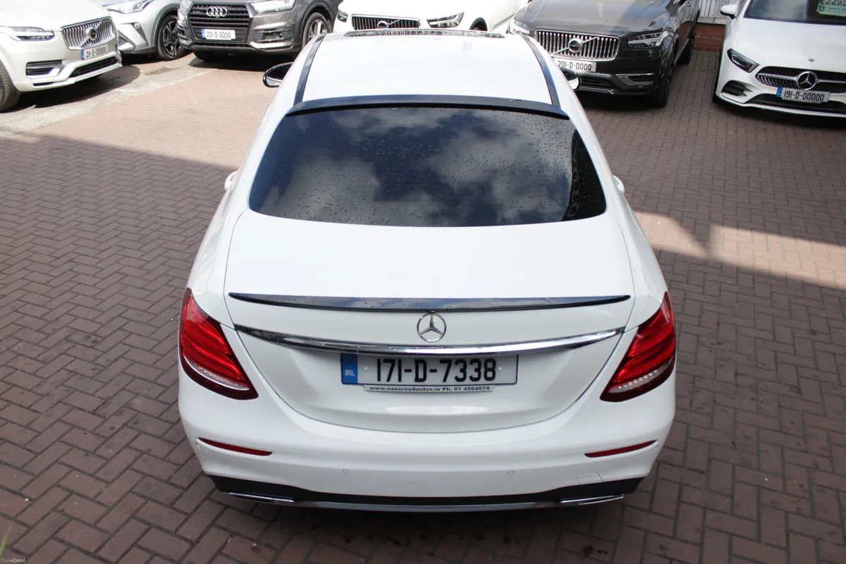 E220D AVANTGARDE AMG 4DR SALOON AUTOMATIC // STUNN - Image 5