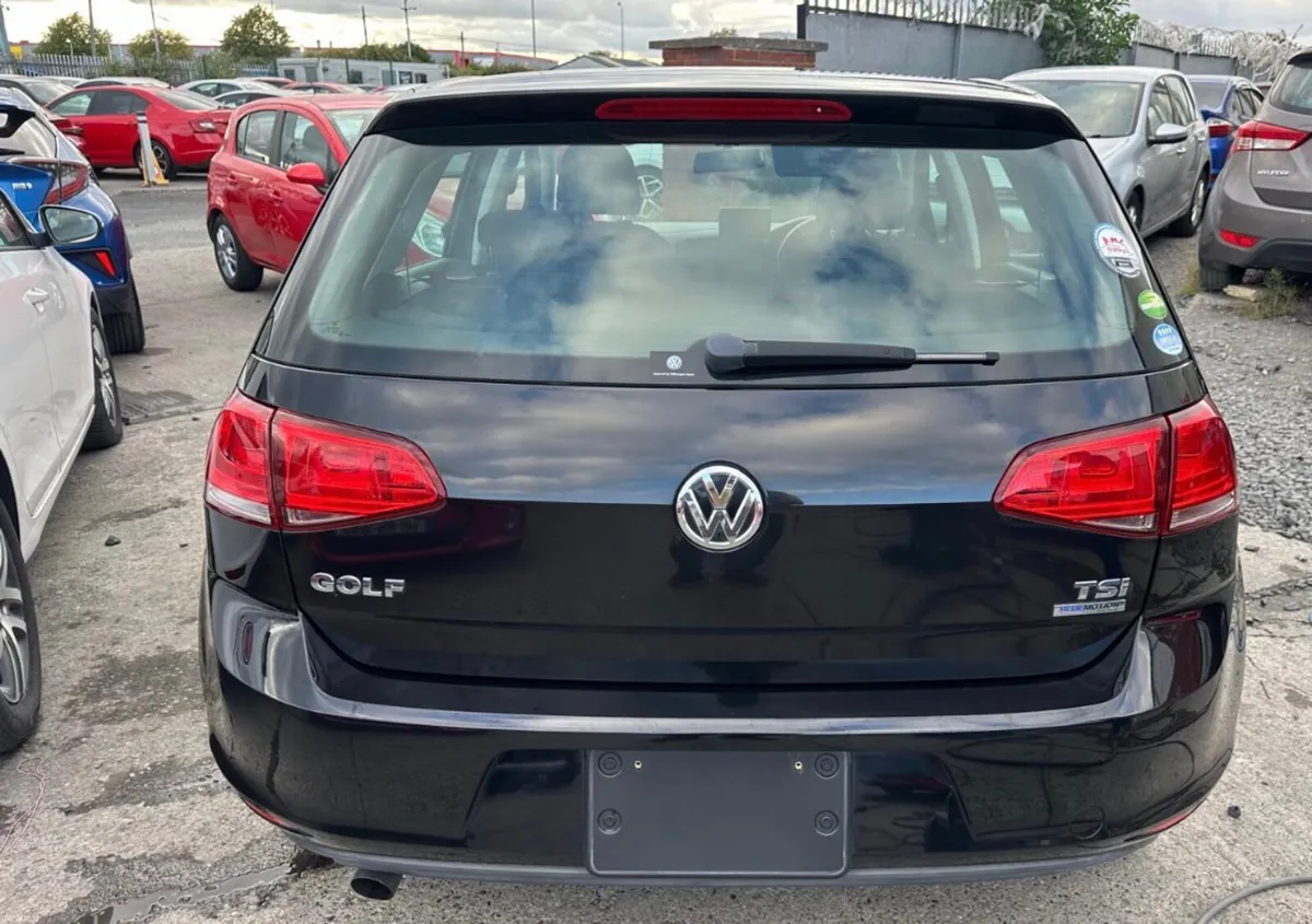 Volkswagen Golf 2014 Automatic / 68k km/ warranty - Image 6