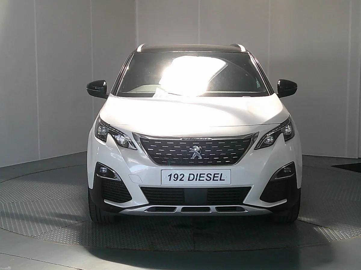 Peugeot 3008 2019 - Image 2
