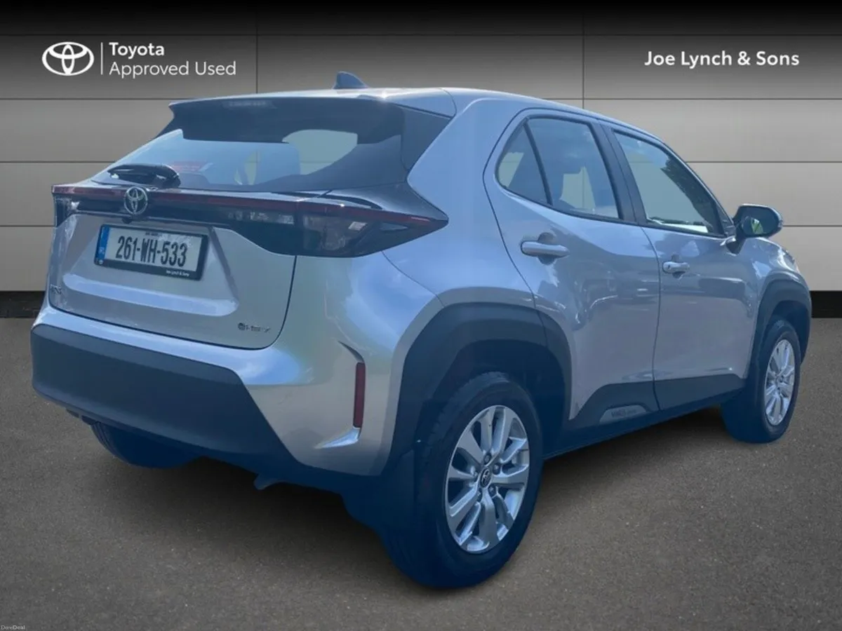 Toyota Yaris Cross YARIS CROSS LUNA - Image 2