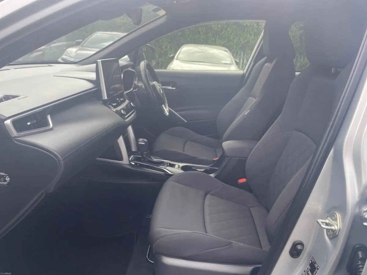 Toyota Corolla Cross Corolla Cross Sport - Image 6