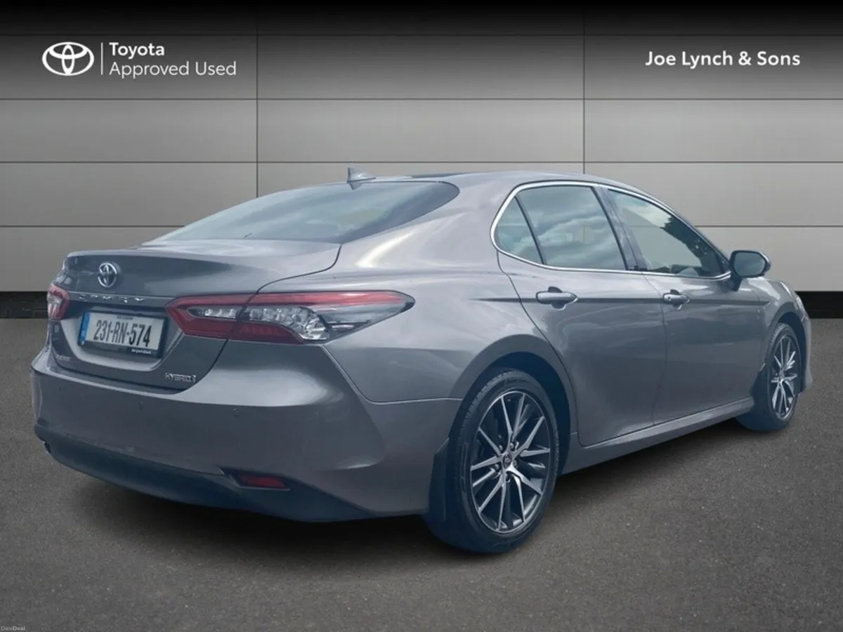 Toyota Camry CAMRY PLATINUM EDITION - Image 2