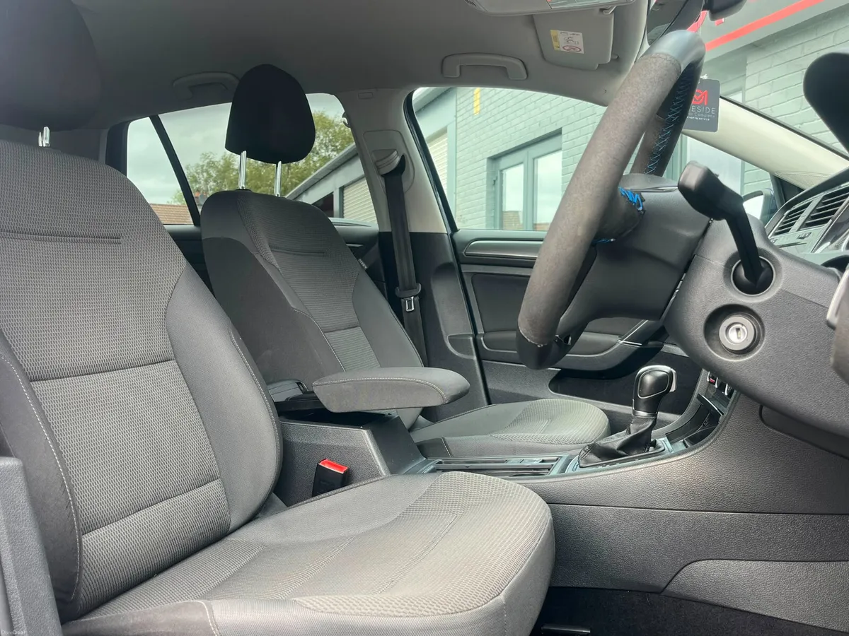 (181) Volkswagen Golf SE NAV | 19" Alloys & Kit - Image 6
