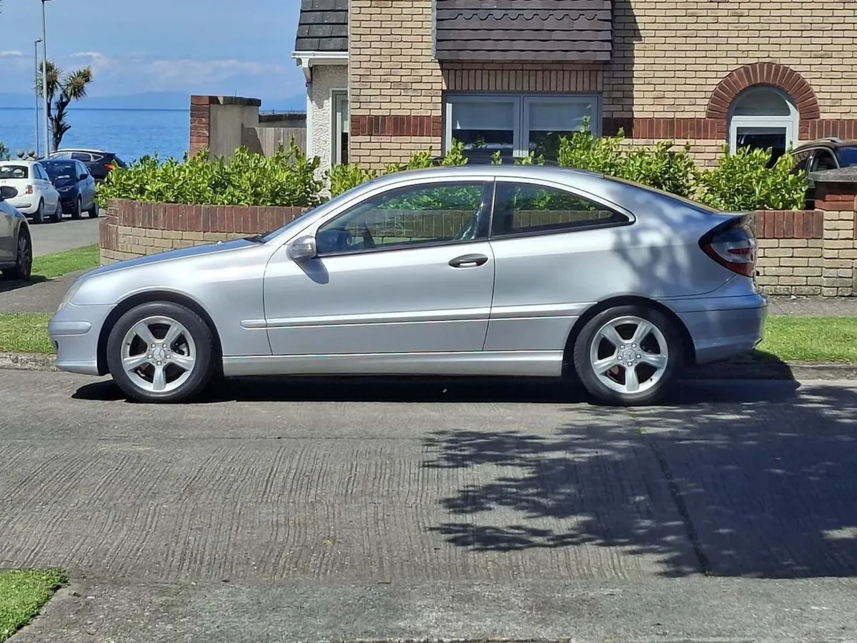 Mercedes-Benz C-Class C180 Coupe 2005 - Image 3