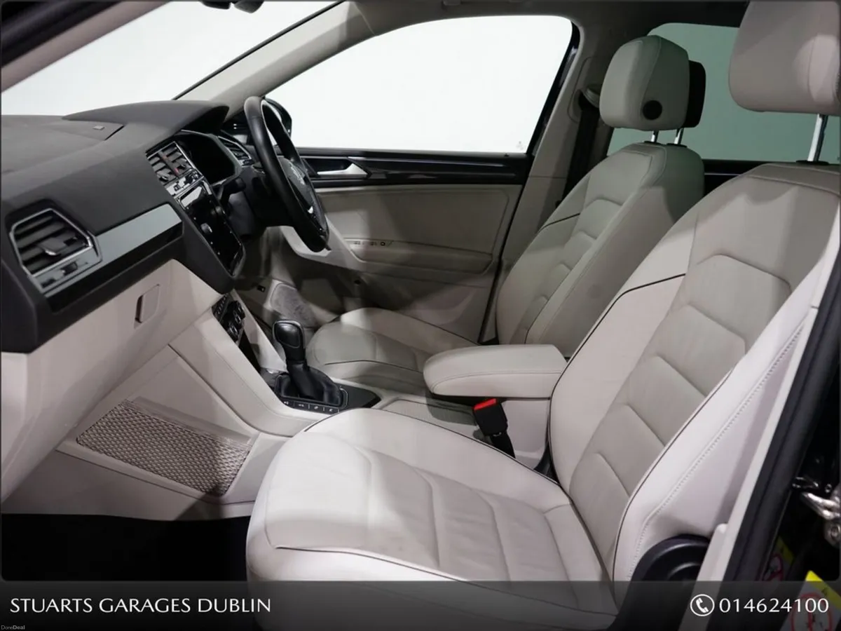 Volkswagen Tiguan Allspace **ALLSPACE 7 SEATS AUTO - Image 3