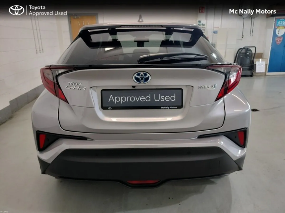 Toyota C-HR 1.8 HYBRID SPORT LOW KMS - Image 4