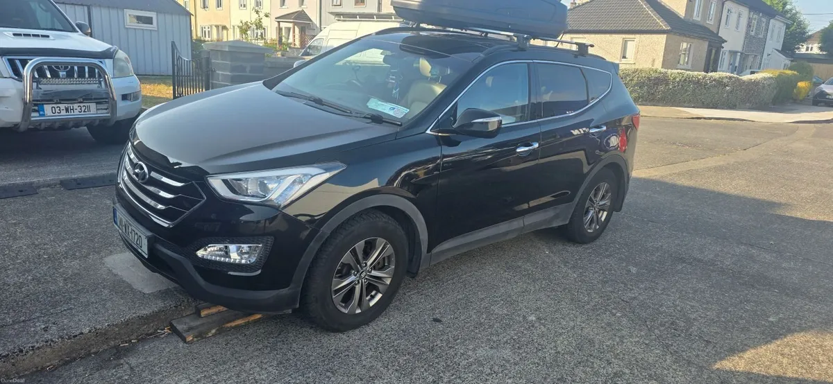Hyundai Santa Fe 2014 - Image 2