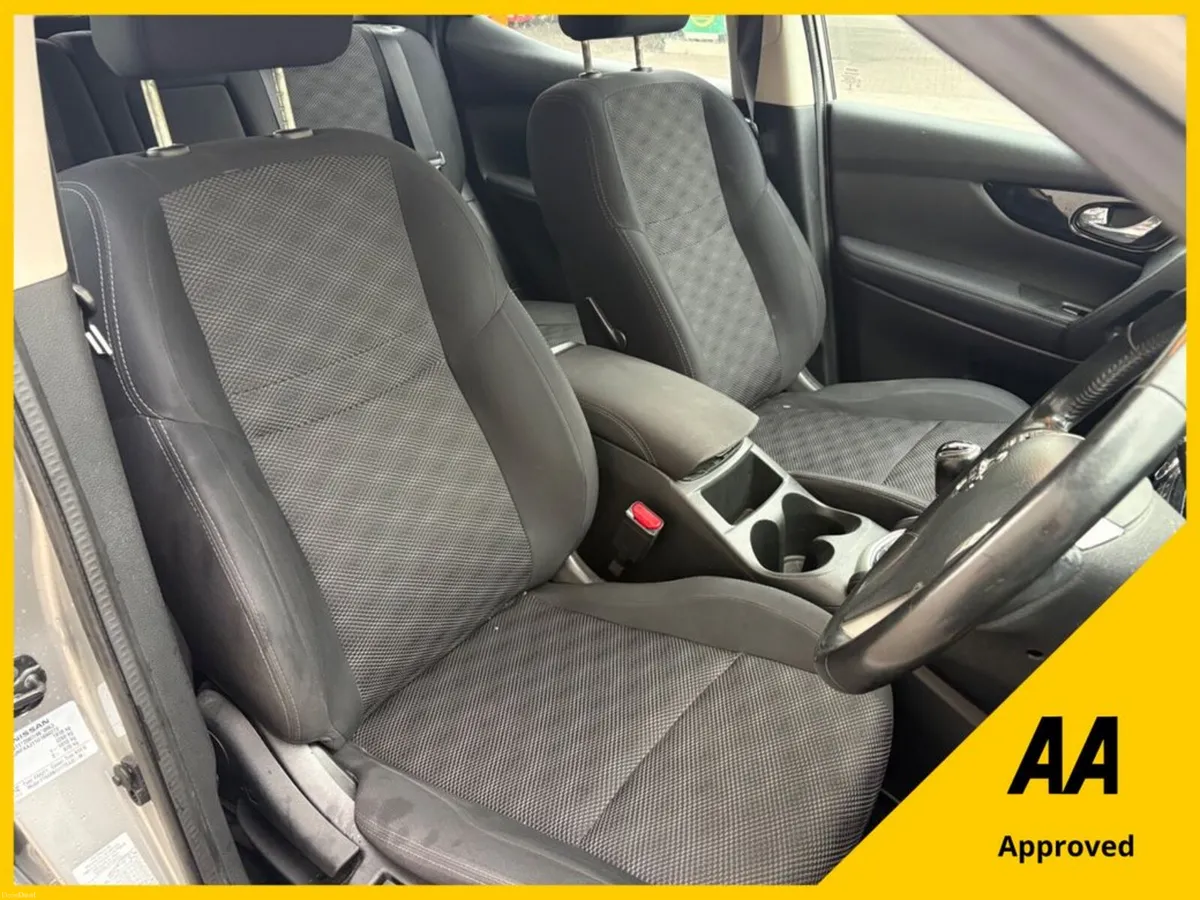 Nissan Qashqai 1.5 DCi 110 SV €9990 - Image 2