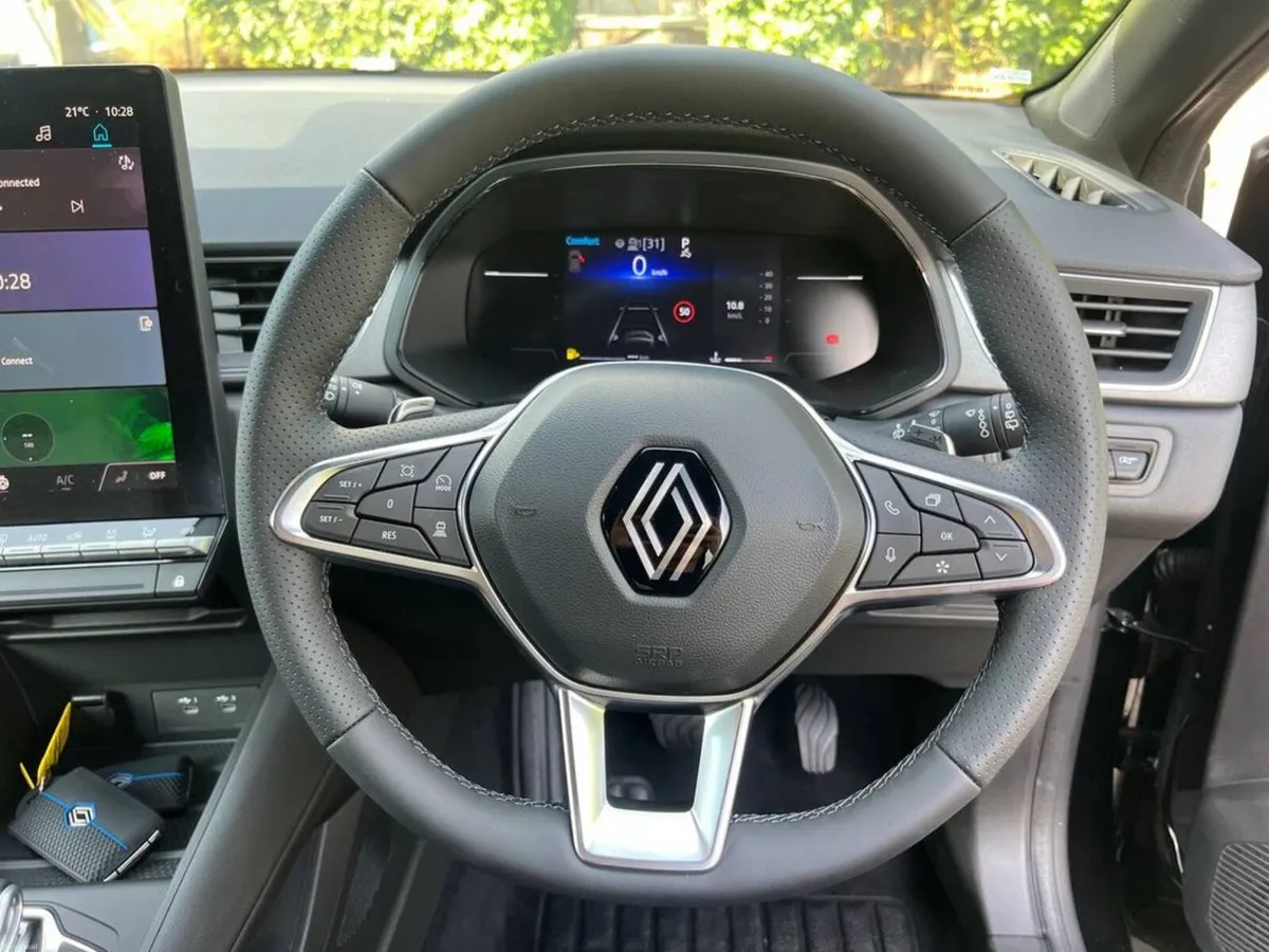 Renault Captur 1.3 TCE MILD HYBRID (SELF-CHARGE) A - Image 4