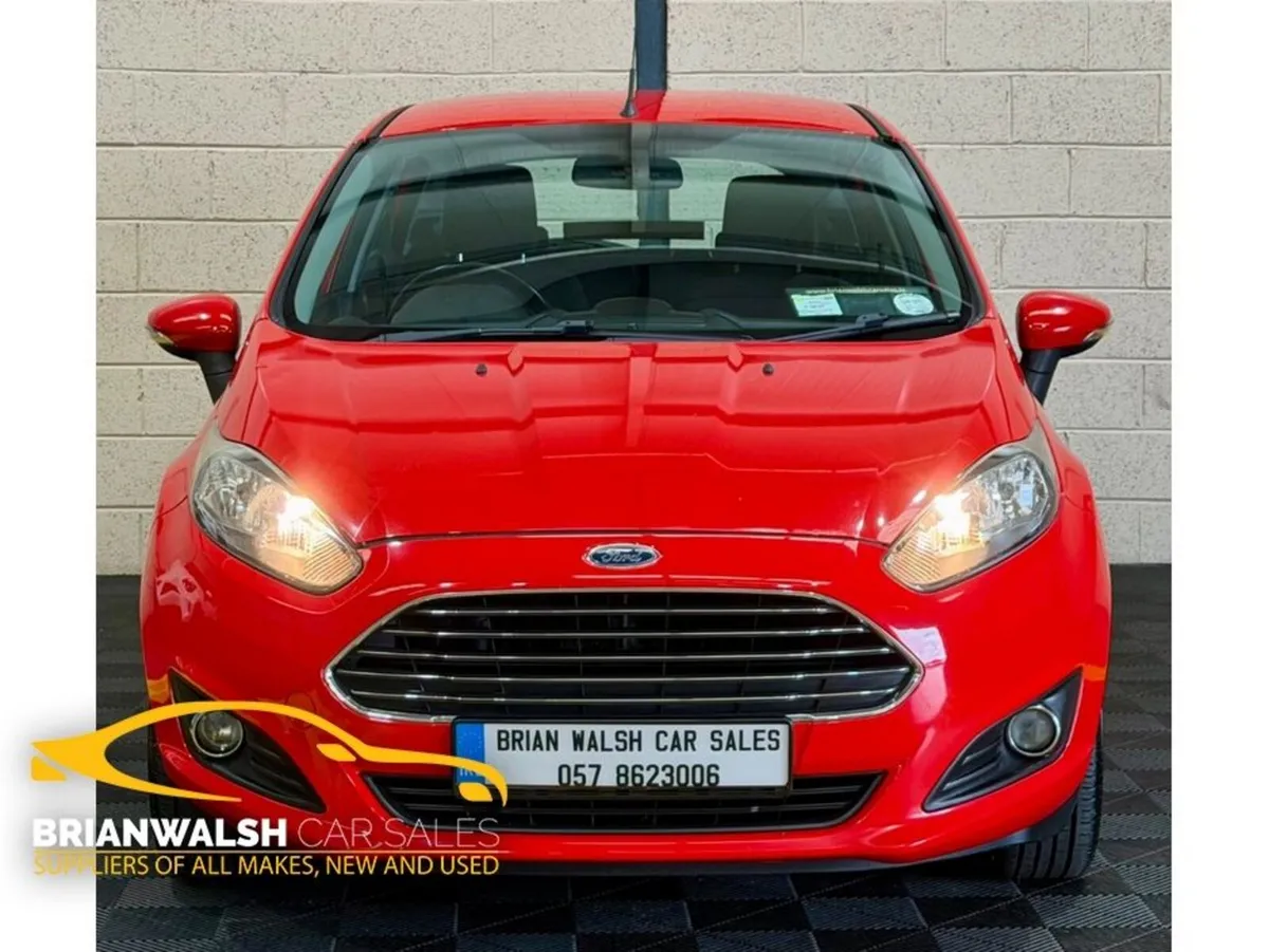 Ford Fiesta ZETEC 1.5 75PS M5 4DR MCA - Image 4