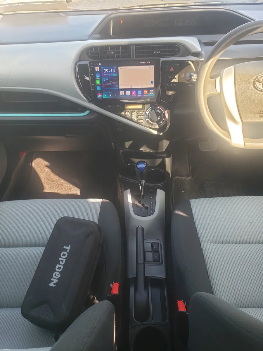 Toyota Aqua 2013 - Image 4