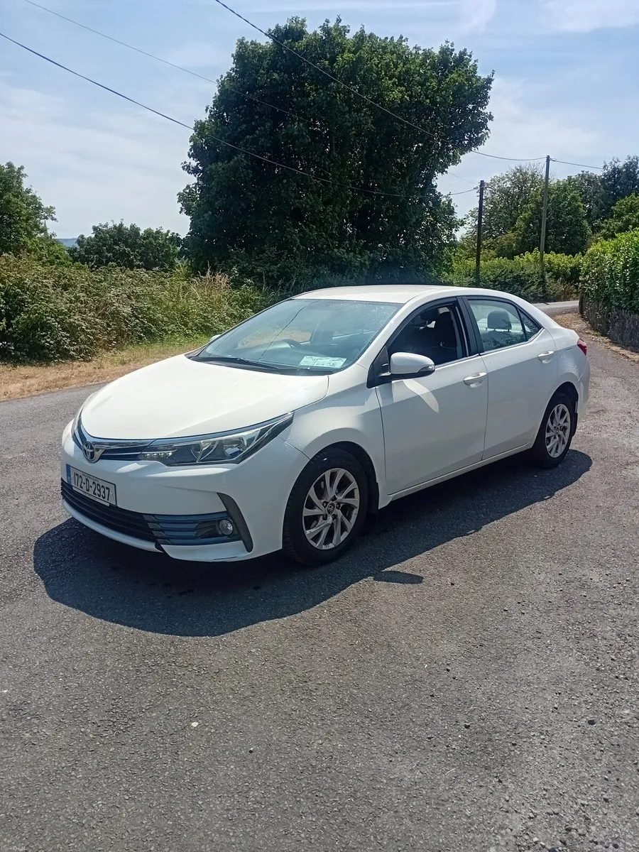 Toyota corolla - Image 2