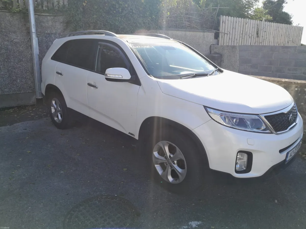2014 Kia Sorento 7 seater - Image 1