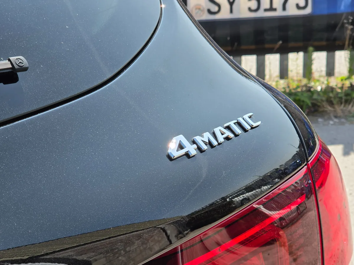 Mercedes-Benz GLC220d 2021 4Matic IMMACULATE! - Image 5