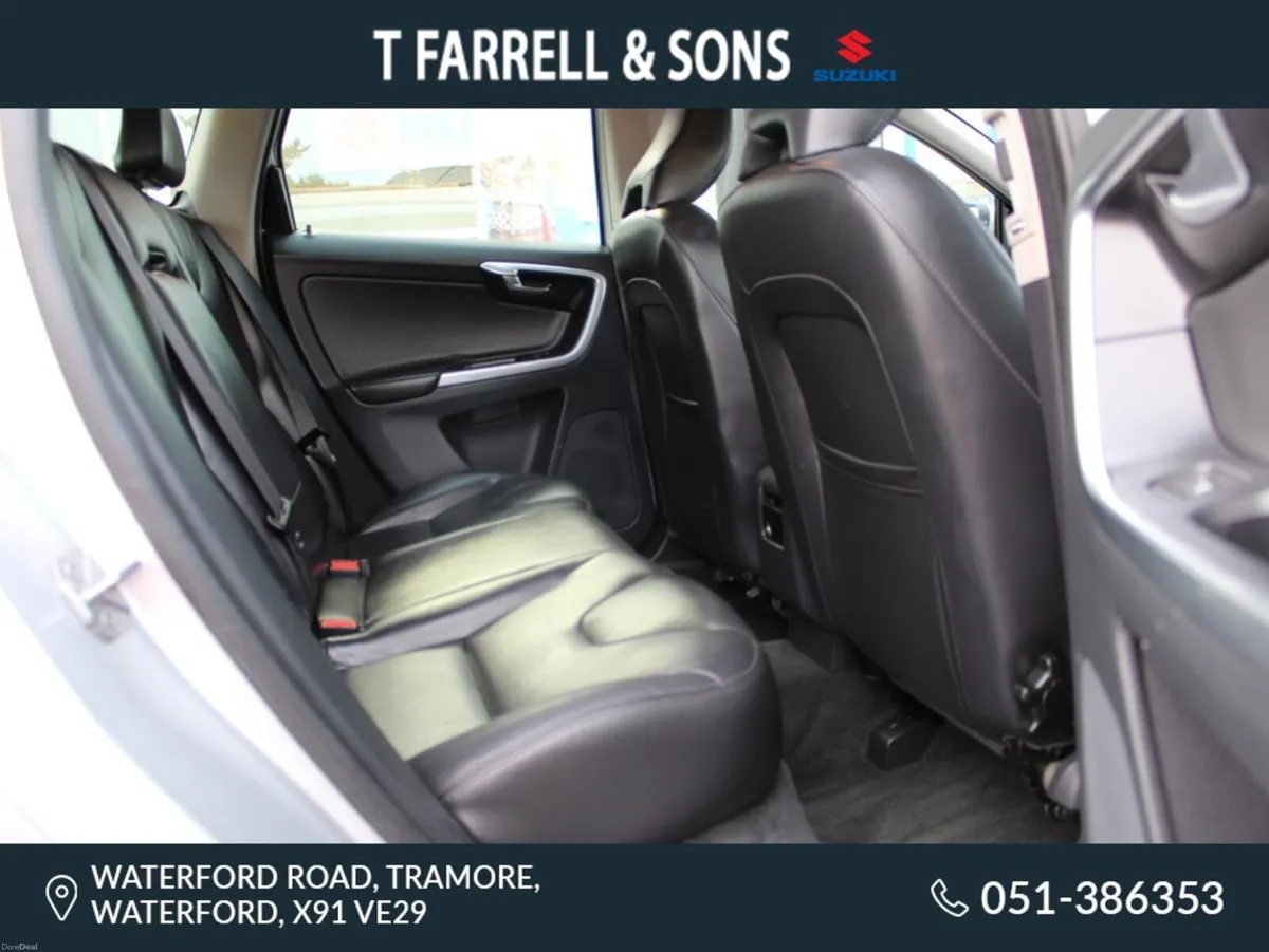 Volvo XC60 SE NAV D4 2.0 TD B4 R-DESIGN MHEV 197BH - Image 4