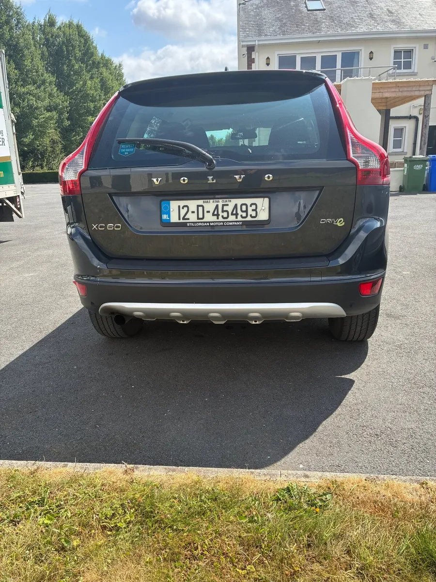 Volvo XC60 2012 - Image 4